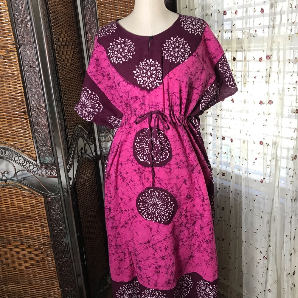 Printed Tie-Waist Midi Kaftan in Pink and Maroon 100% Cotton